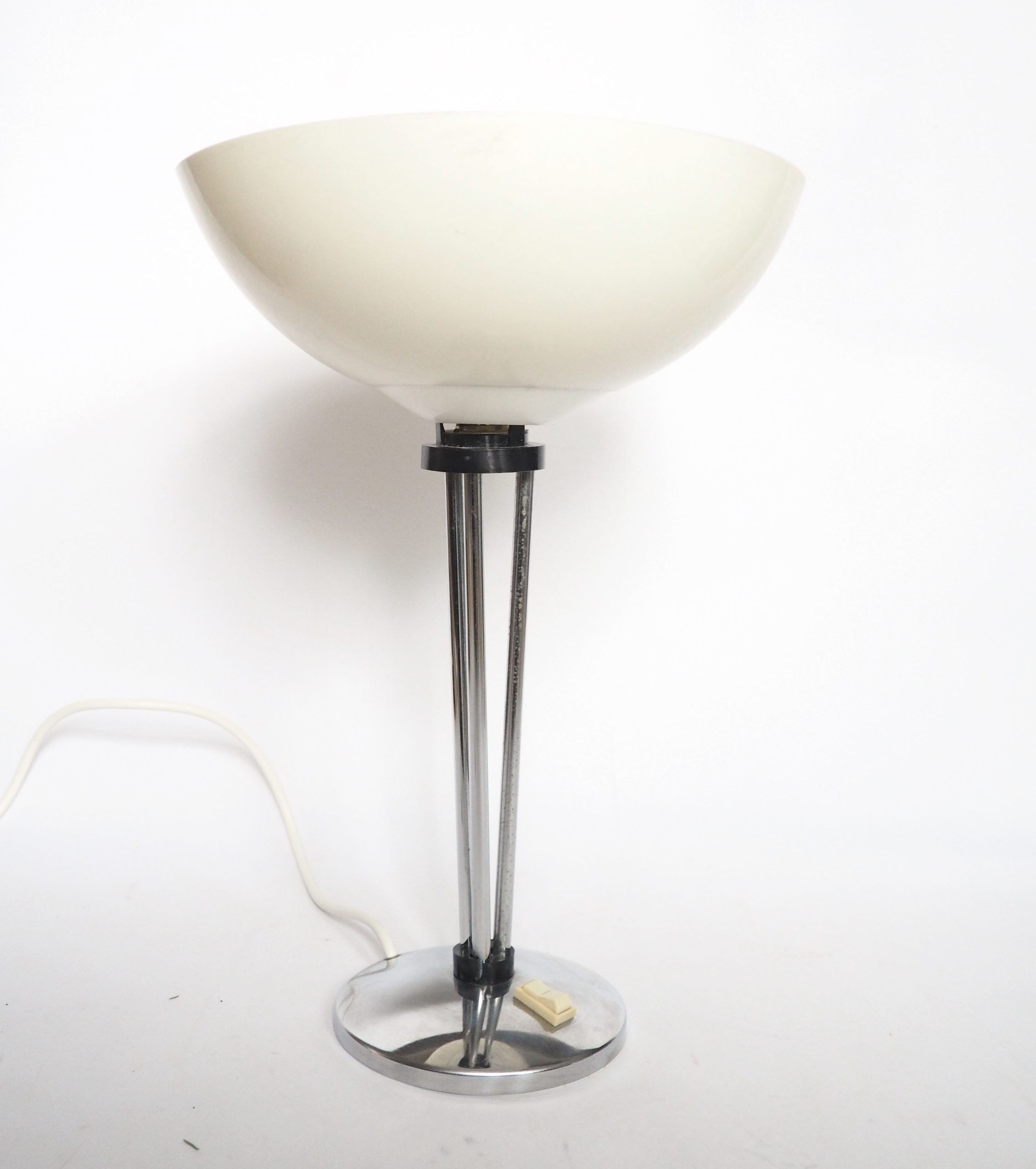 Lamp base with 3 chrome tubes