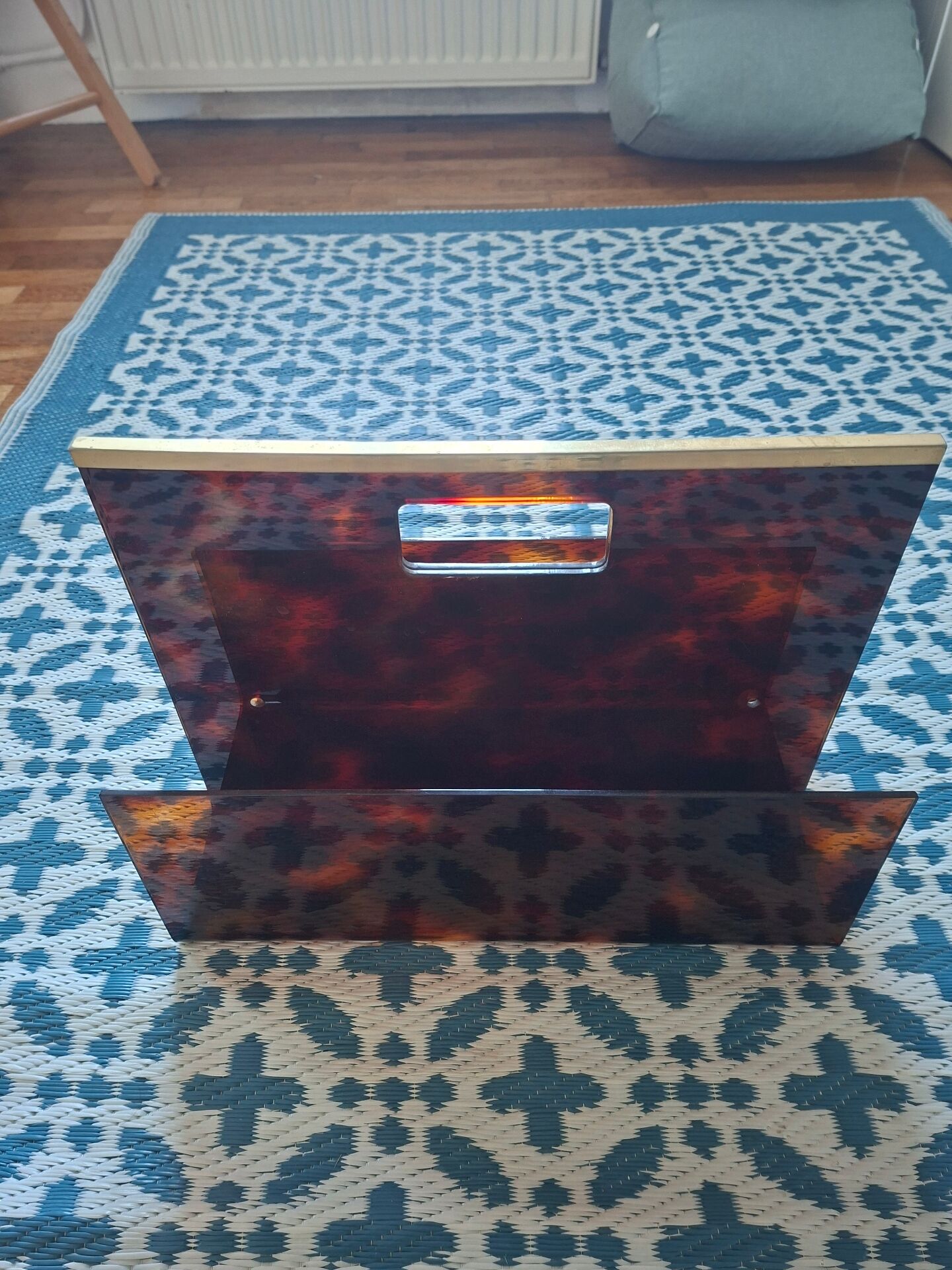 Vintage magazine rack from the 70s.