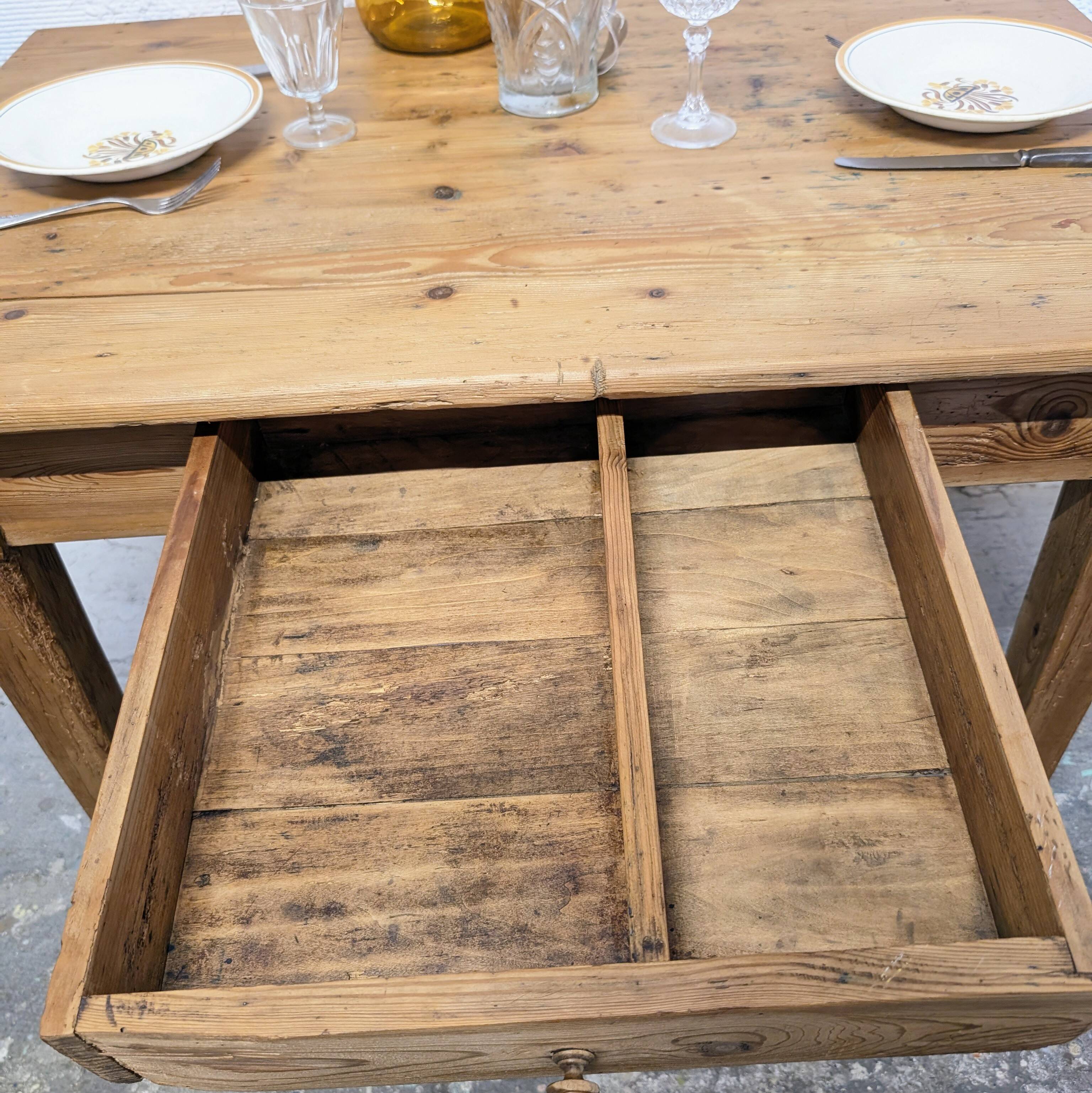 Farmhouse table
