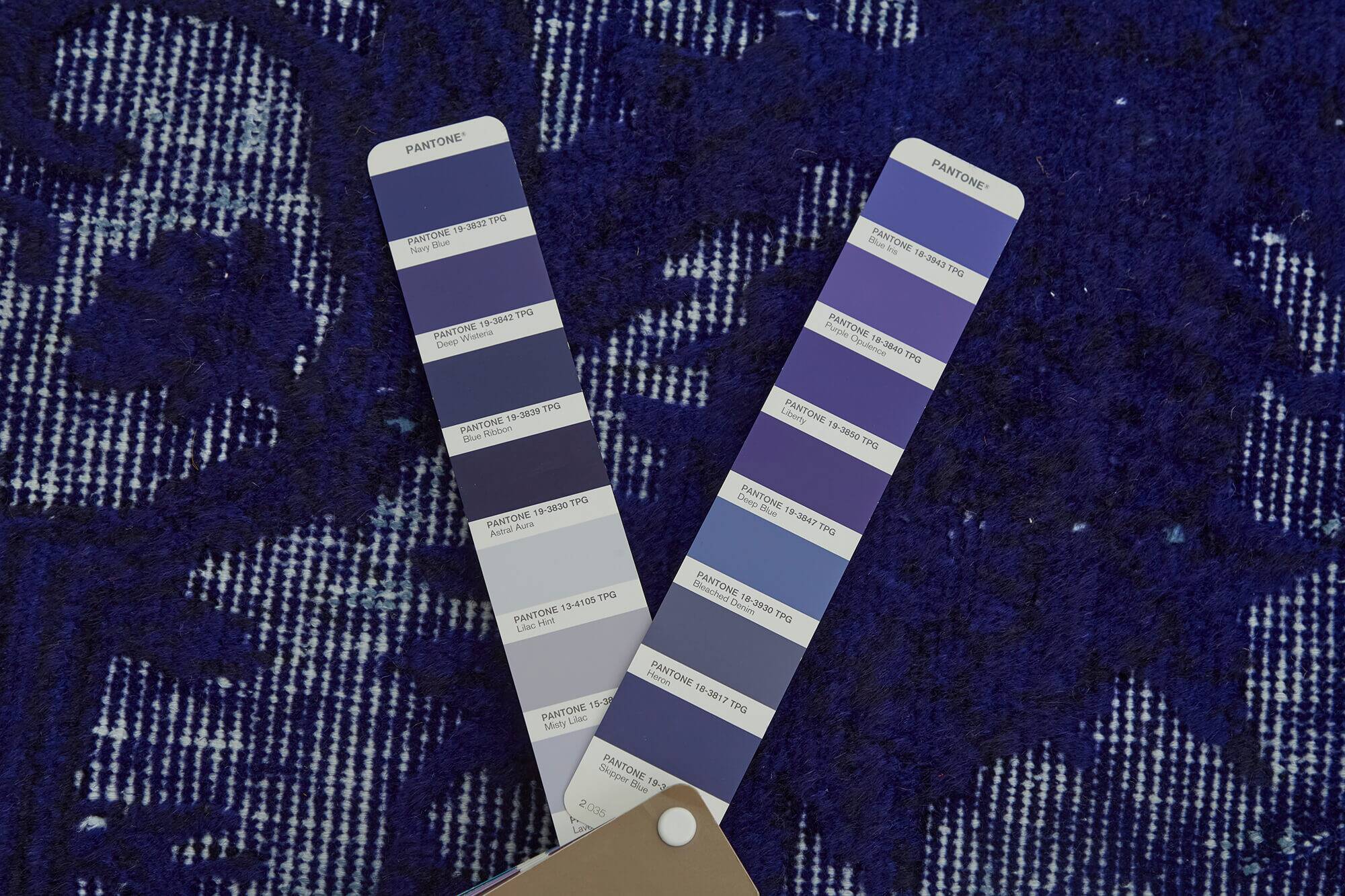 Hand-Knotted Vintage Turkish 1980s 183 cm x 279 cm Blue Rug