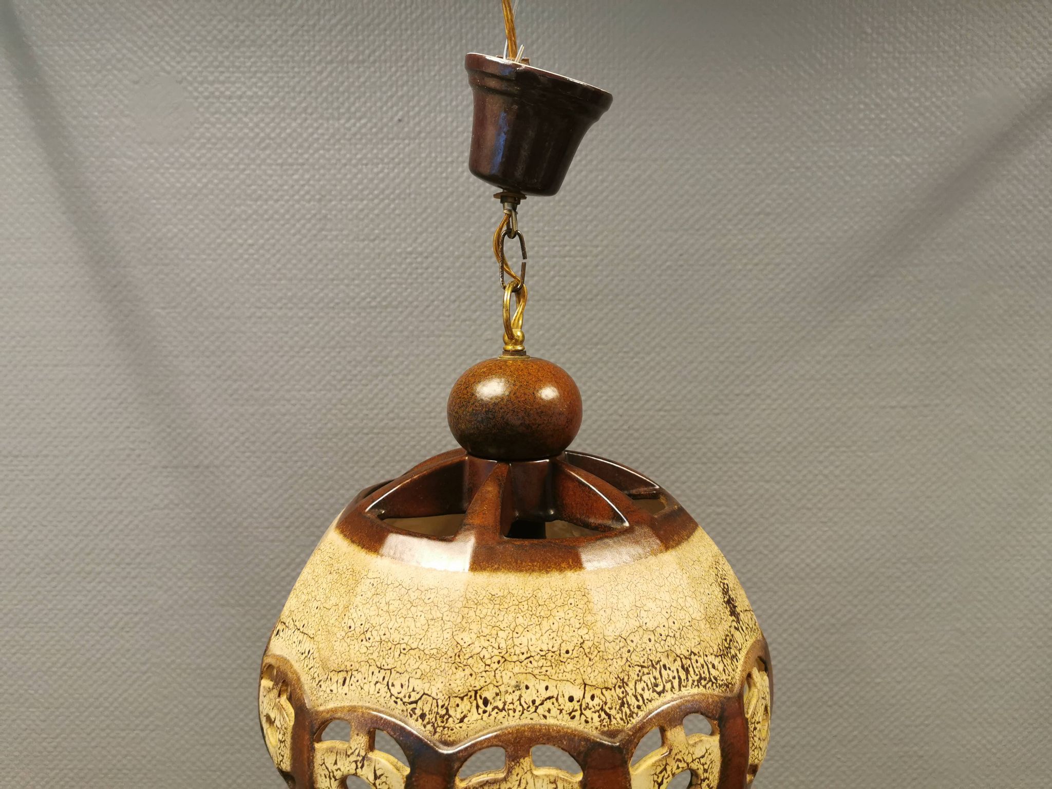 Suspension en céramique, danoise des années 1970.