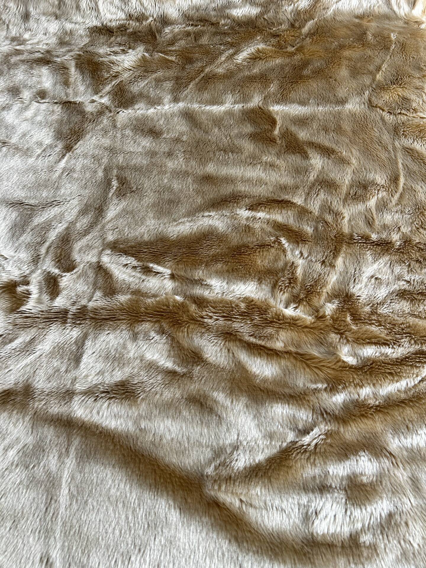 Dessus de lit en fausse fourrure, 1970