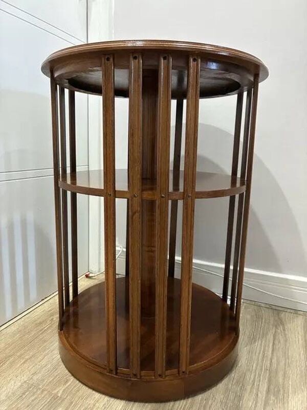 Étagère tournante édouardienne en acajou marqueté, vers 1900