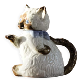 Teapot cat, Japan