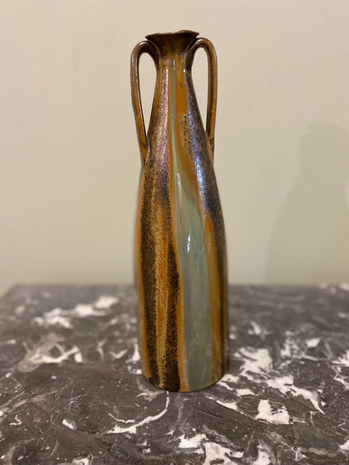Enameled stoneware carafe