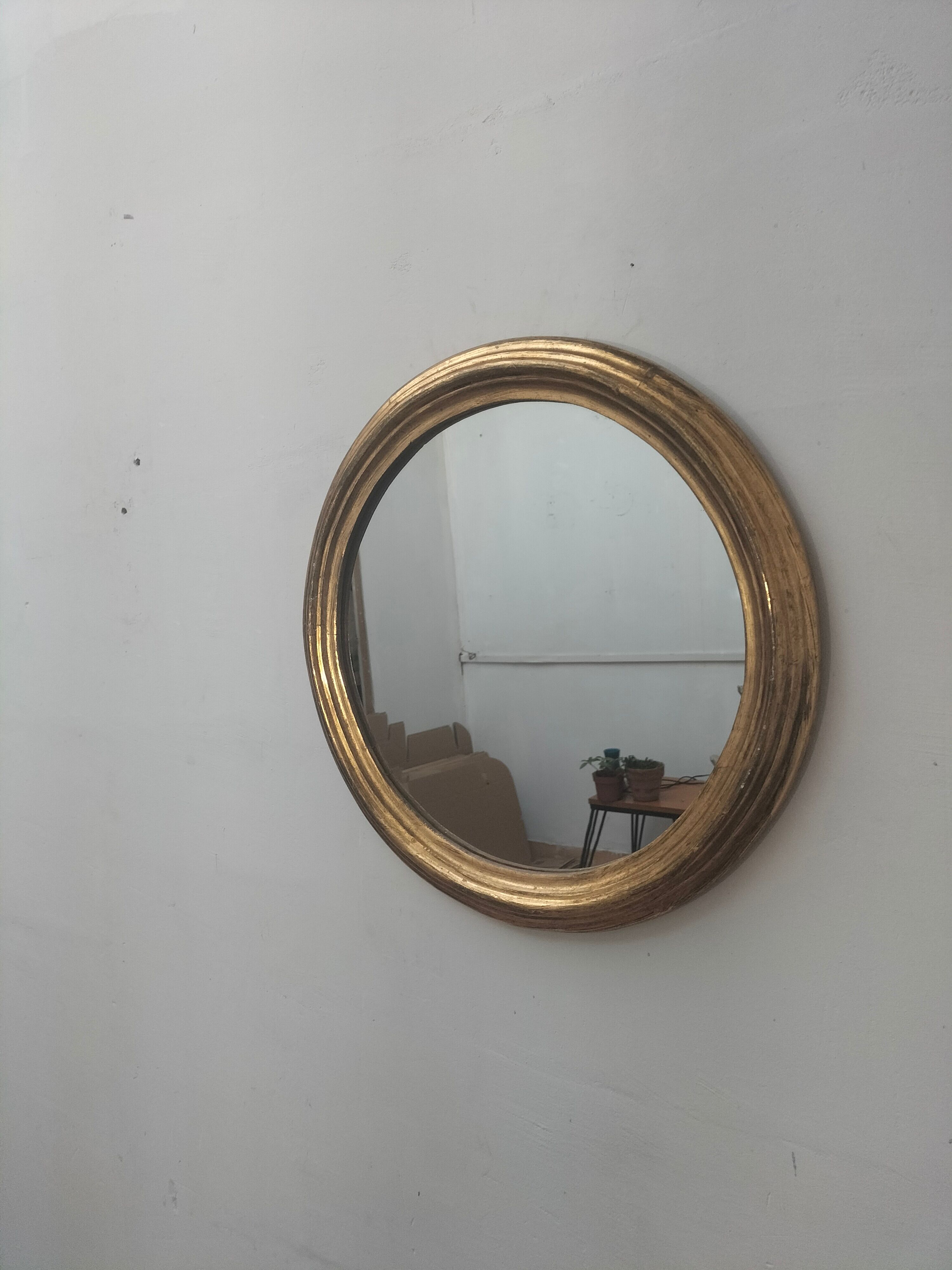 Round golden mirror, 46 cm