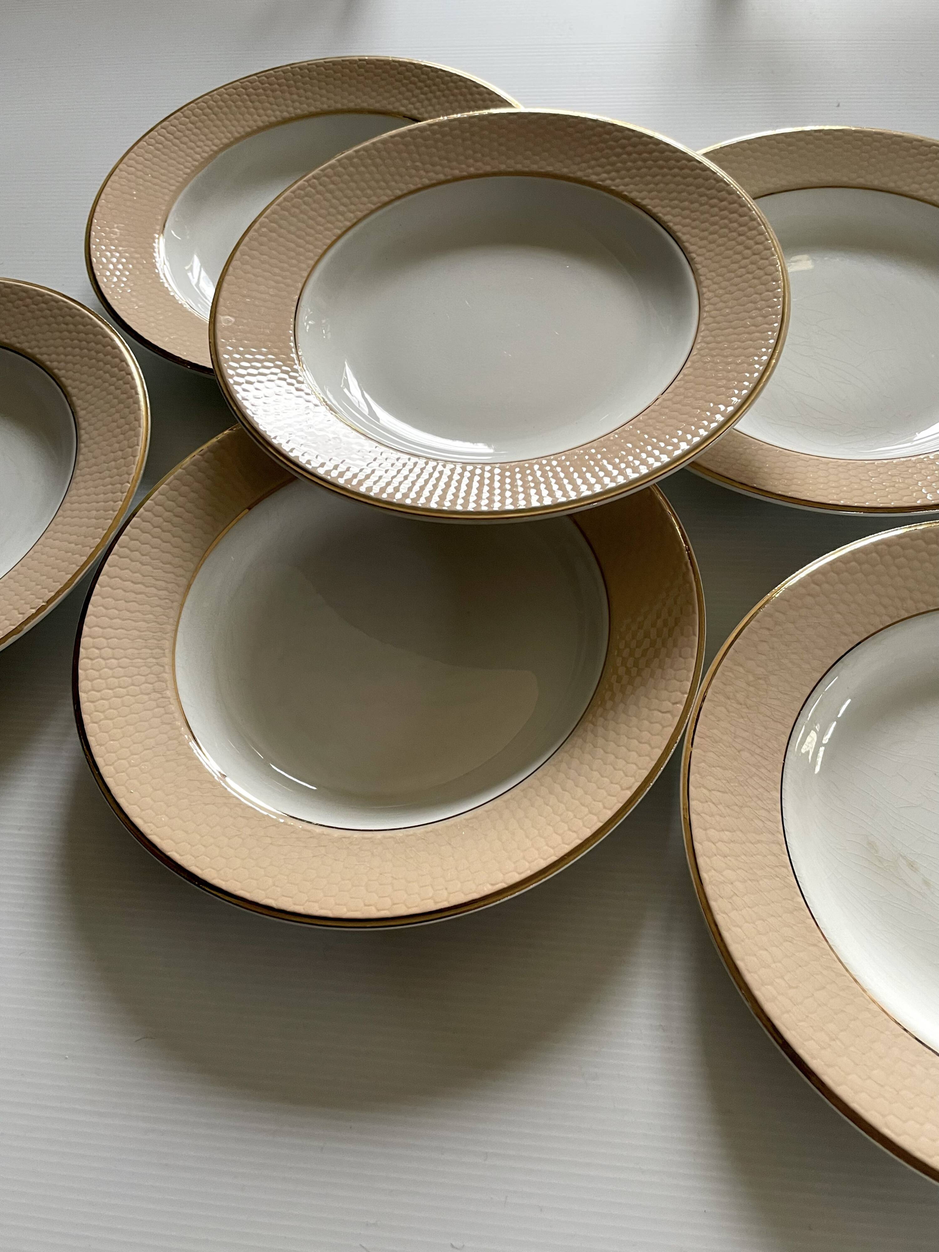 6 deep plates from L'Amandinoise model "Chamois" beige in very good condition.
