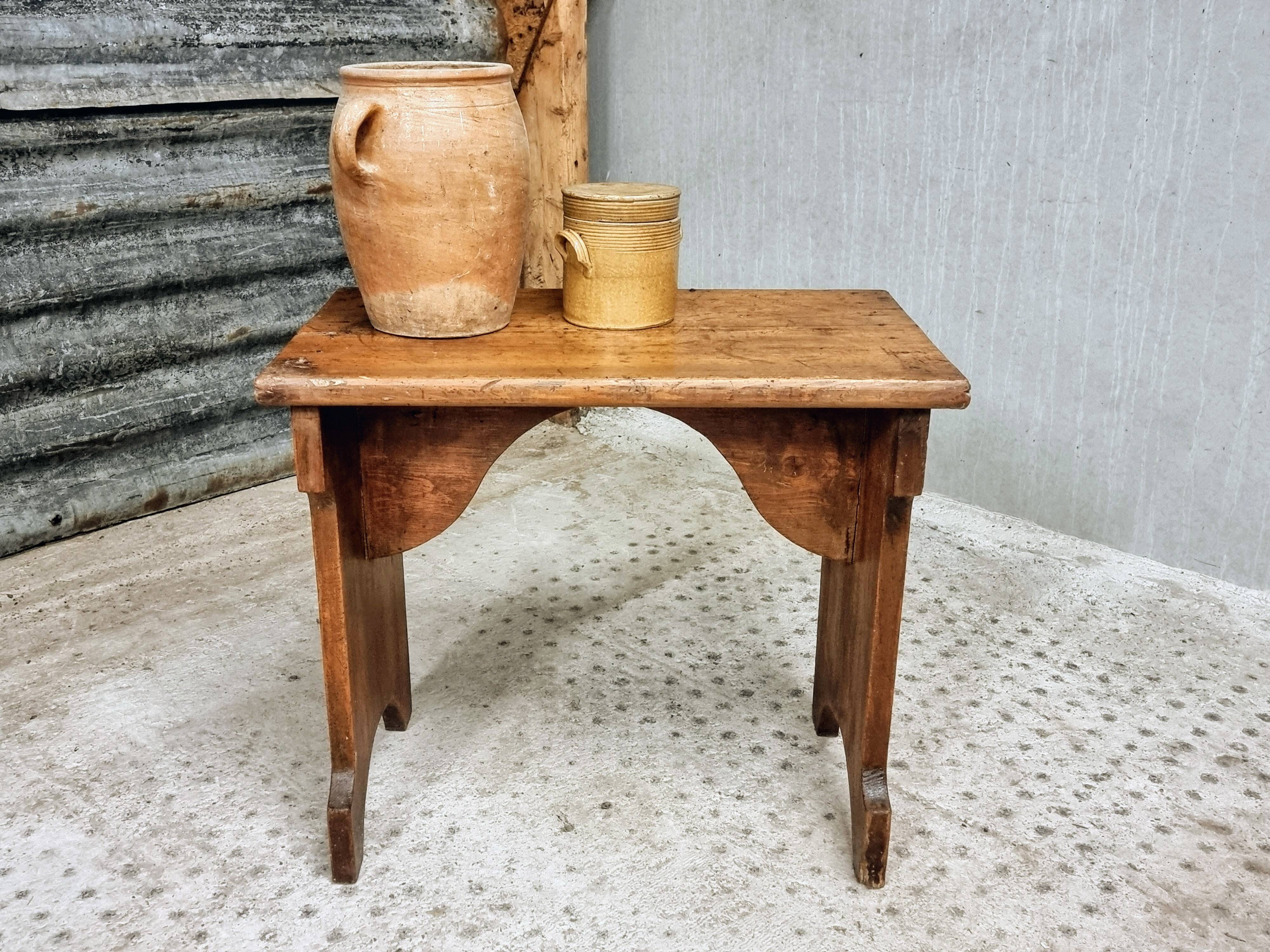 Table d'appoint ancienne banc en merisier 19ème siècle