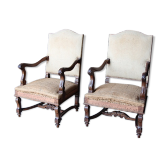 Pair of armchairs, sheep bones