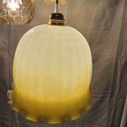 Suspension triple opaline verres ciselé et dépoli tons jaune orangé 