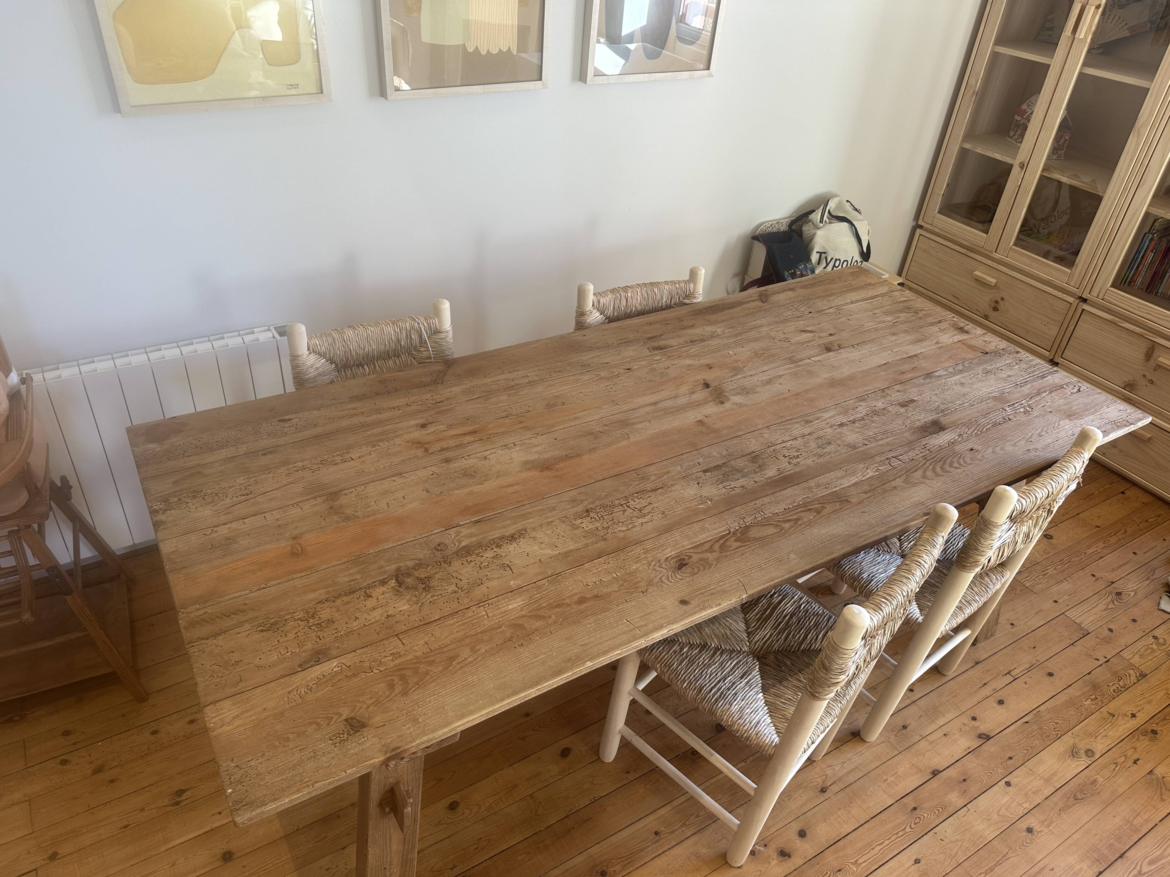 Dining table in natural wood, 220 x 100 x 77 cm, recycled pine.