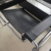 Tubular Wassily armchair in chrome and black leather, Marcel Breuer design 1970