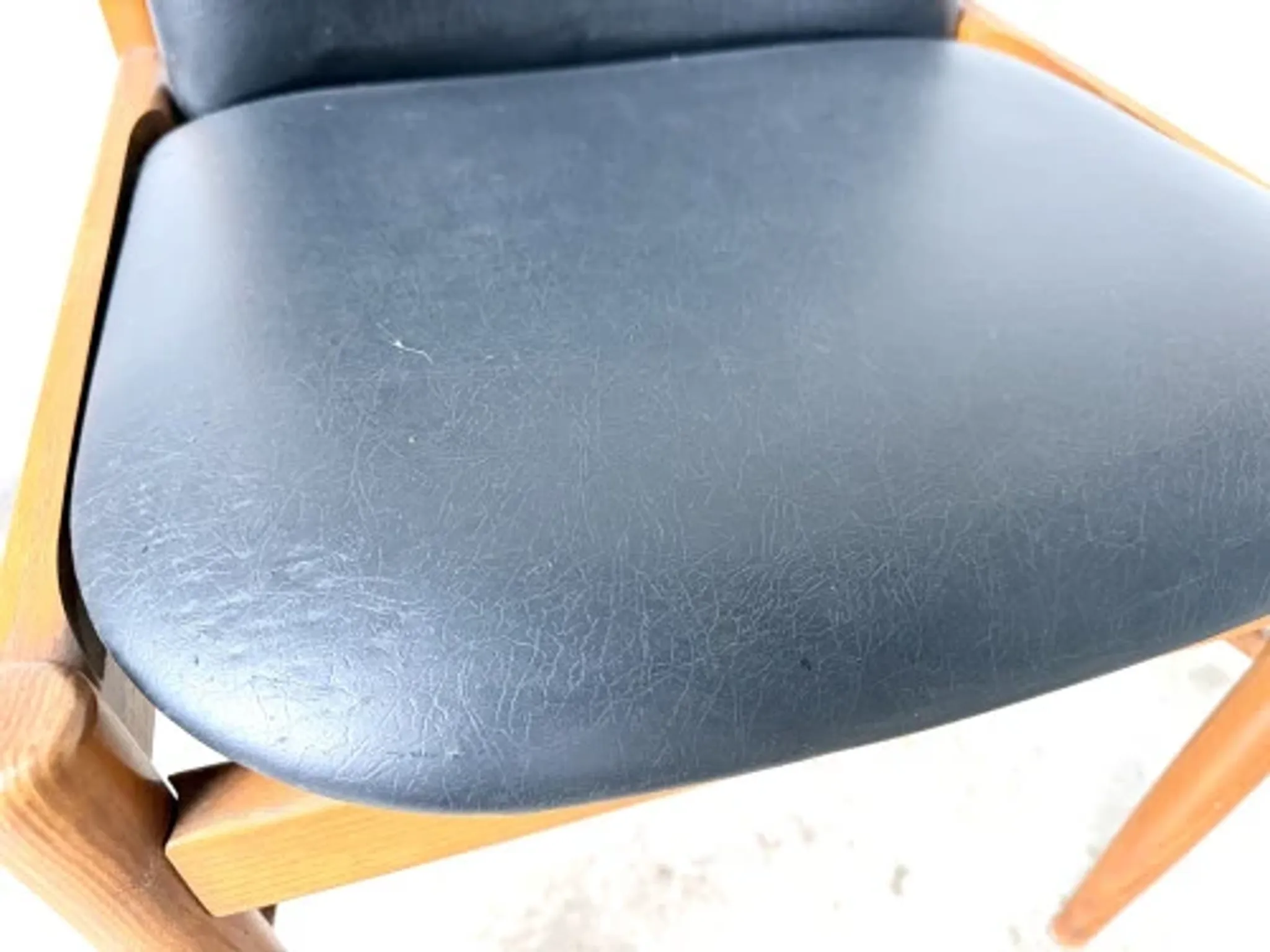 Scandinavian chair in beech and black faux leather, 1960s