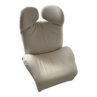 Wink armchair