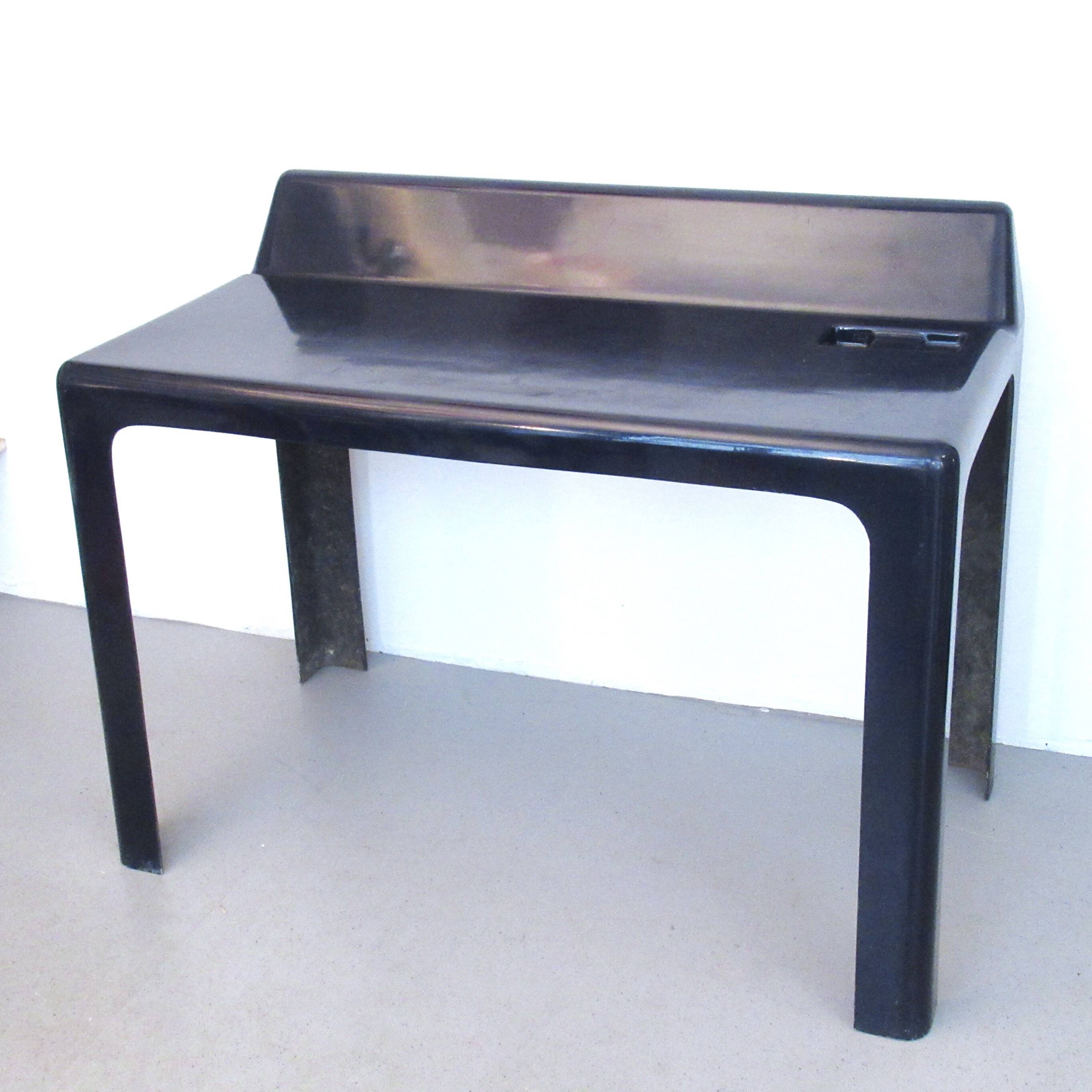 Ginger desk by Patrick Gingembre for Paulus 1970