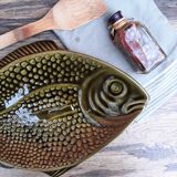 Vintage olive green fish Slurry