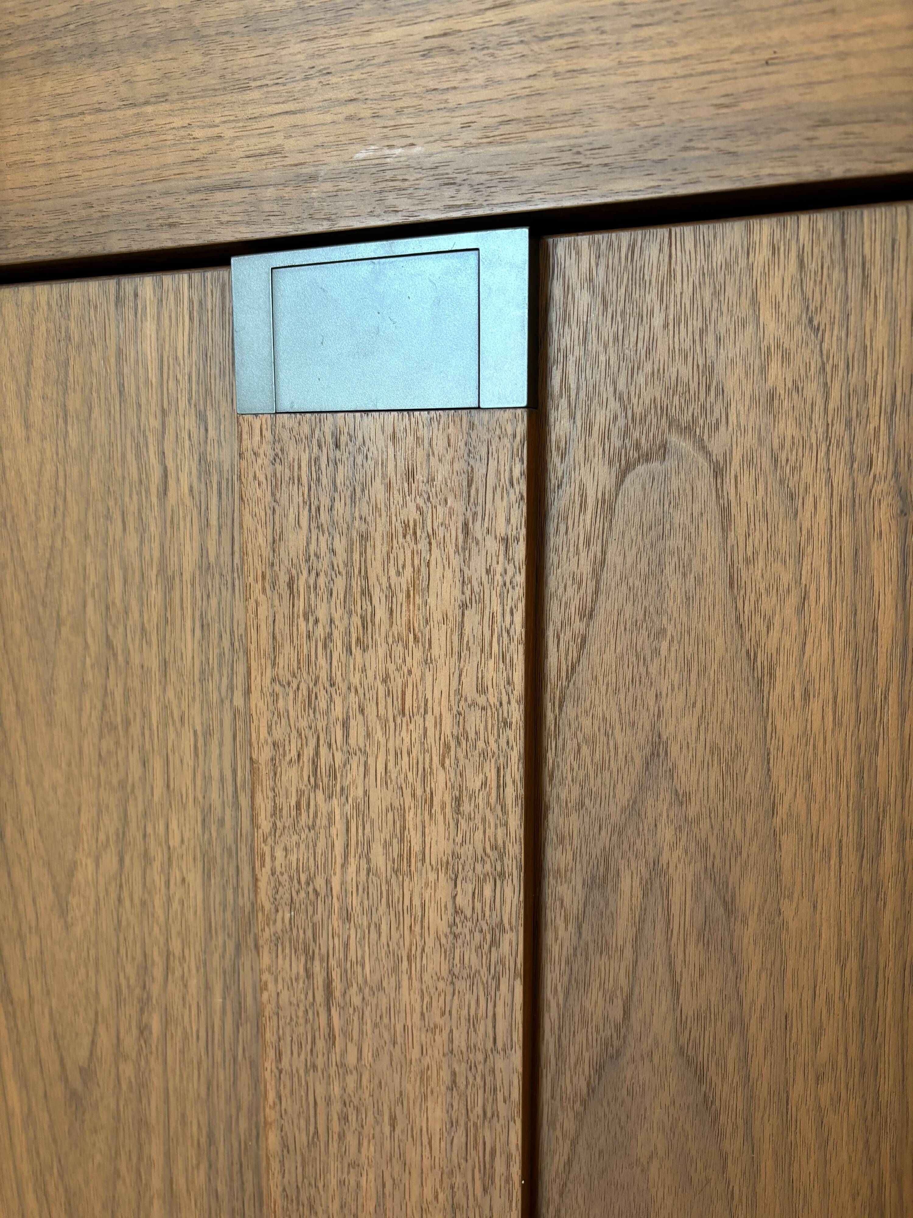 Maxalto 4-door cabinet by Antonio Citterio