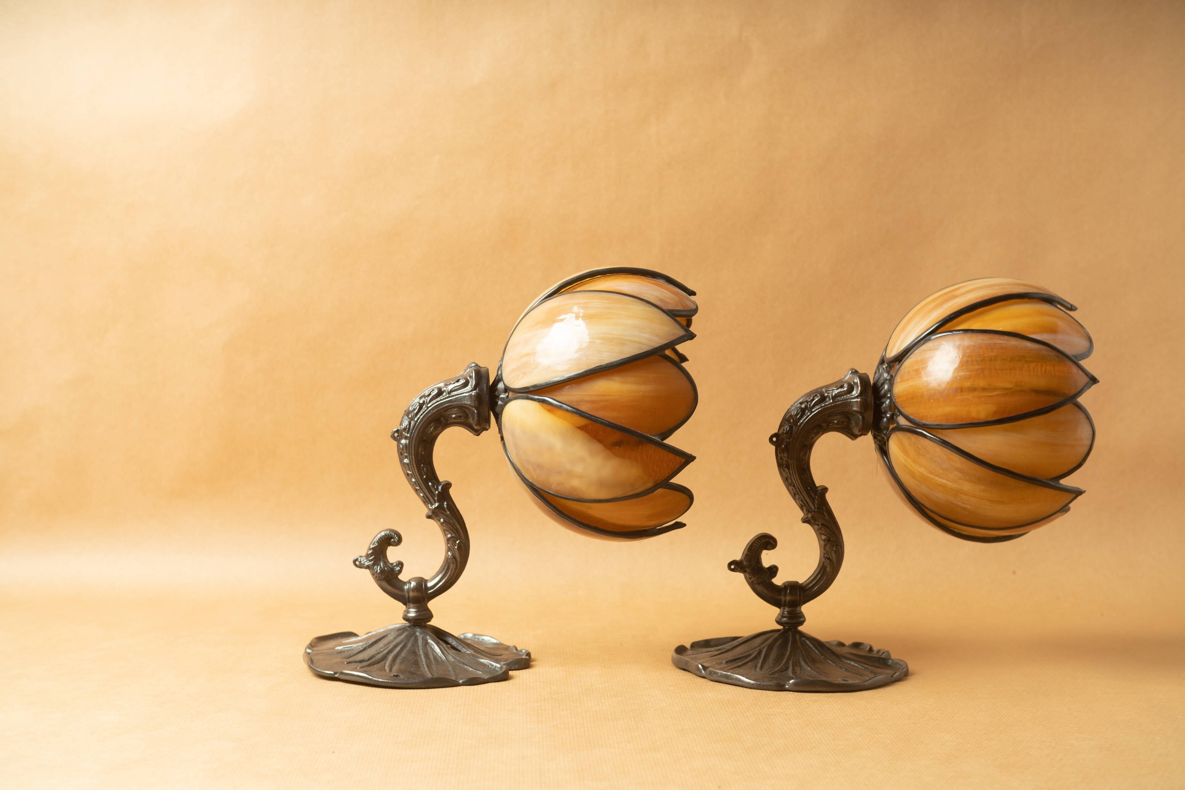 Pair lamps water lilies lotus style Tiffany vintage 90-2000