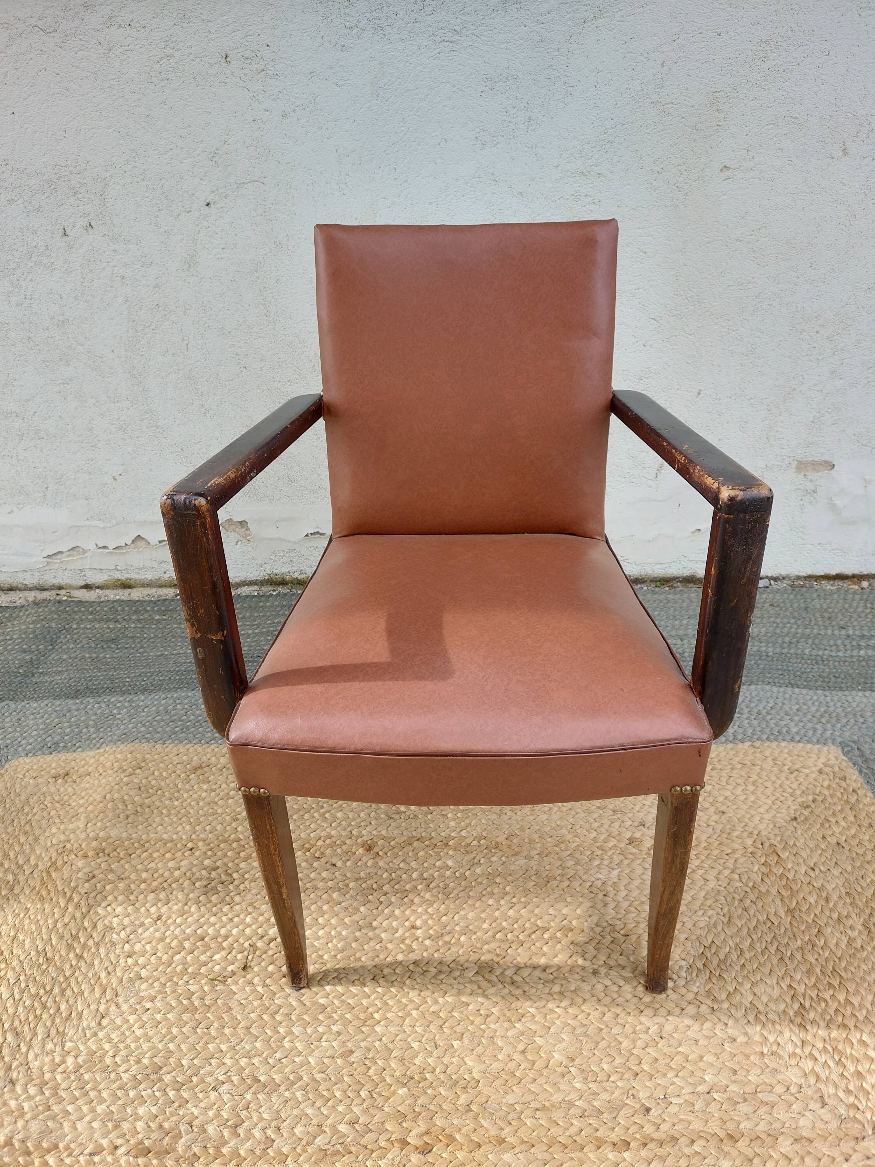 Bridge chair