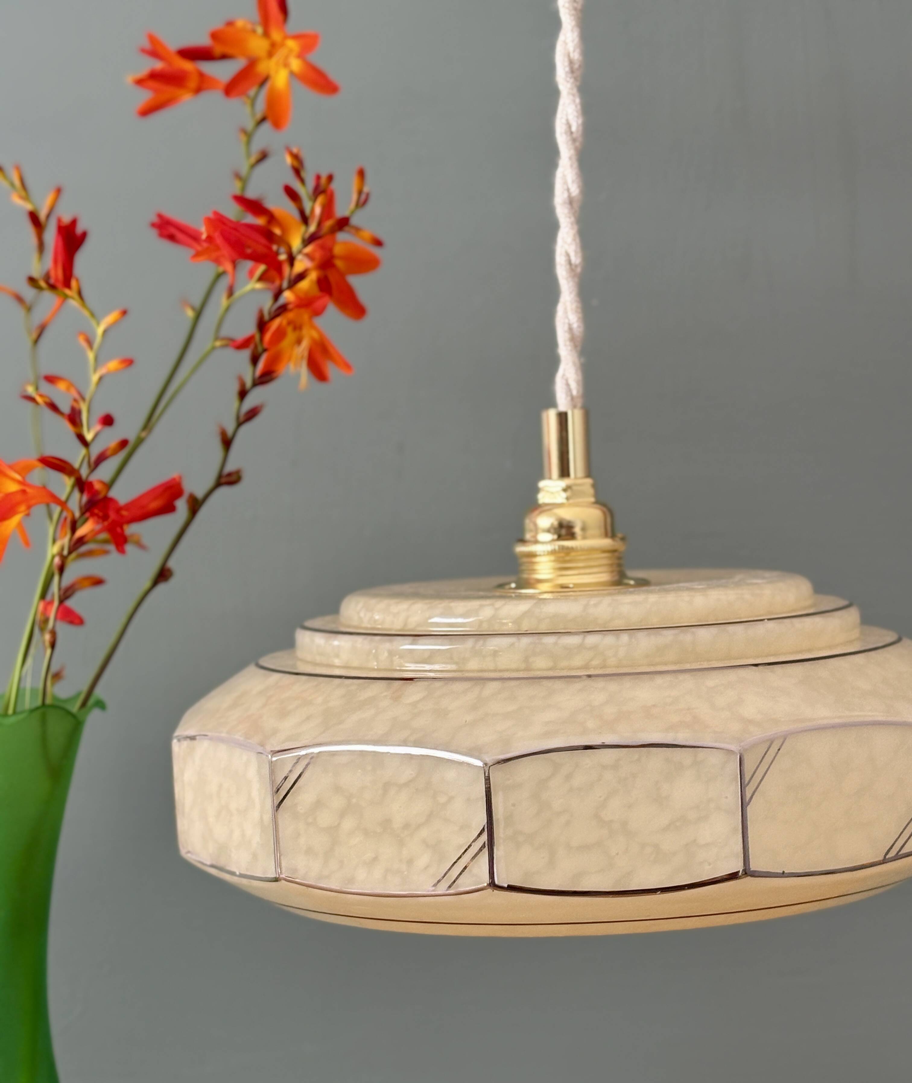 Vintage Art Deco glass pendant light in yellow Clichy.