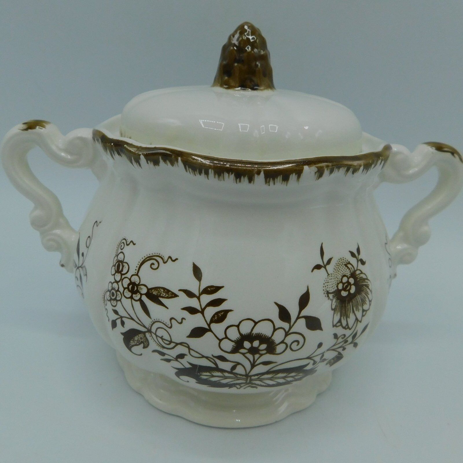 Sugar on Earthenware - Strasbourg - Windsor