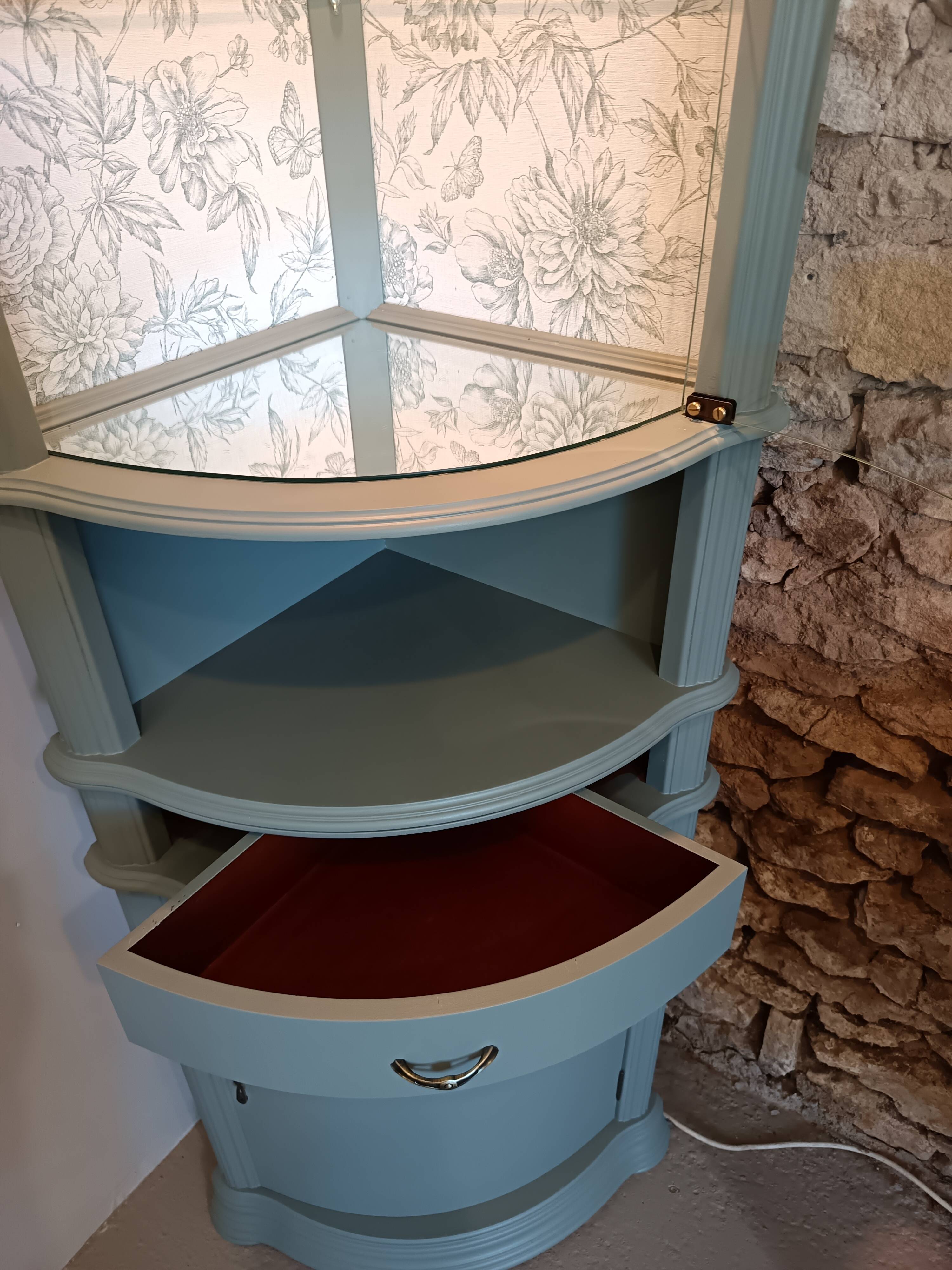 Vitrine vaisselier d'angle vert bronze