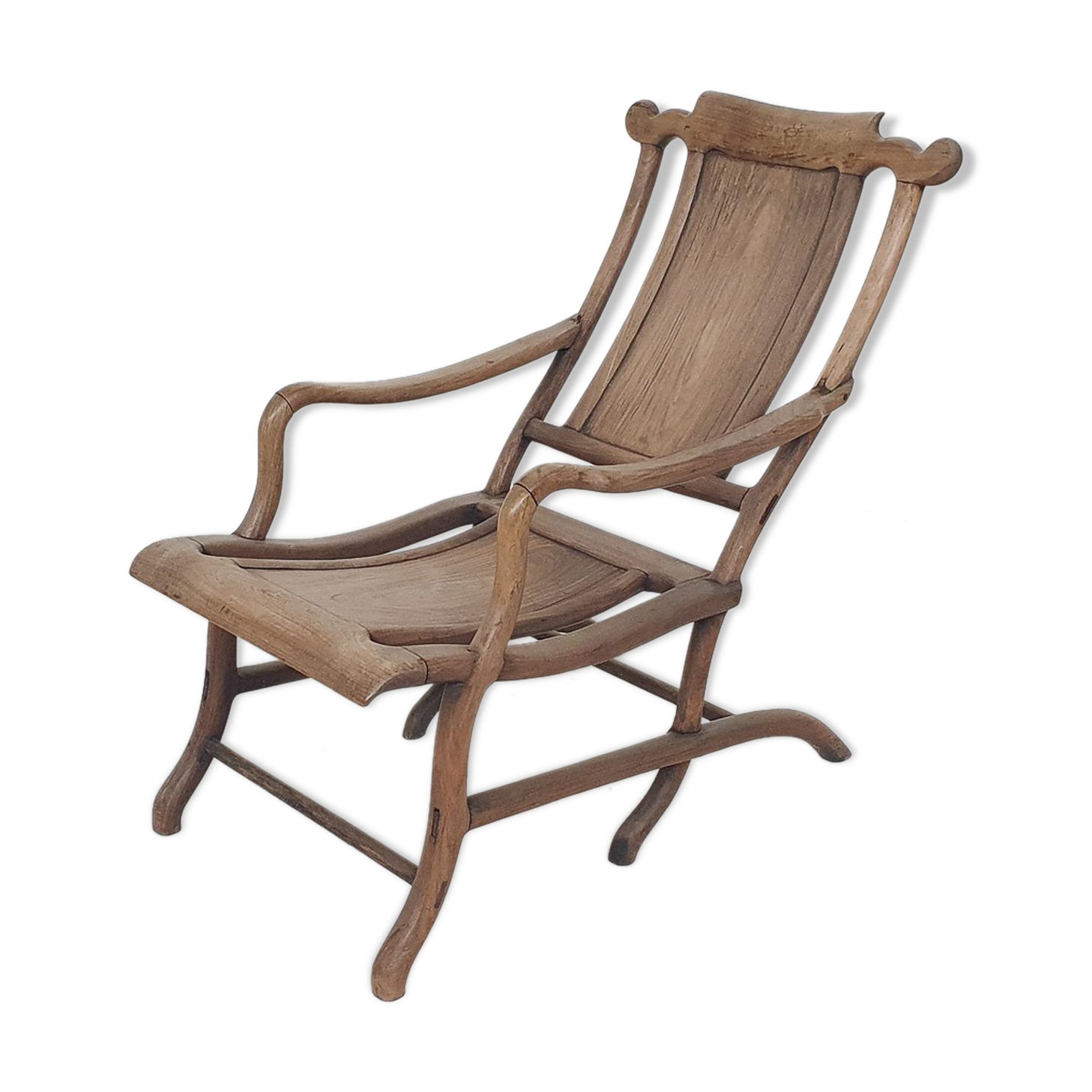 Chaise longue chinoise  du 19ème siècle en bois massif