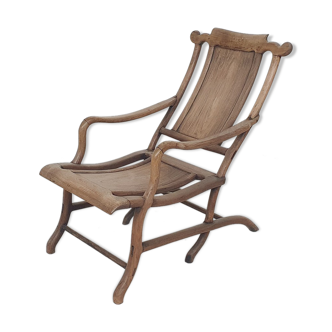 Chaise longue chinoise  du 19ème siècle en bois massif