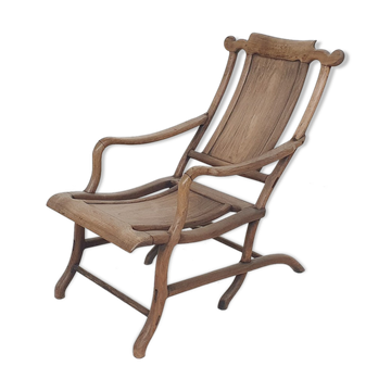 Chaise longue chinoise  du 19ème siècle en bois massif