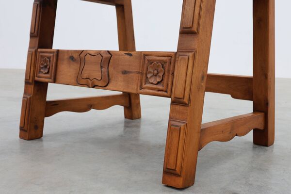 Paire de 2 chaises d'appoint en chêne sculpté rustique, Espagne vers 1900
