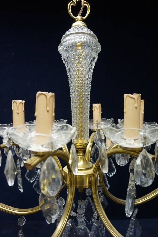 Lustre en bronze cristal.