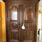 Armoire Sud-ouest XVIII en noyer