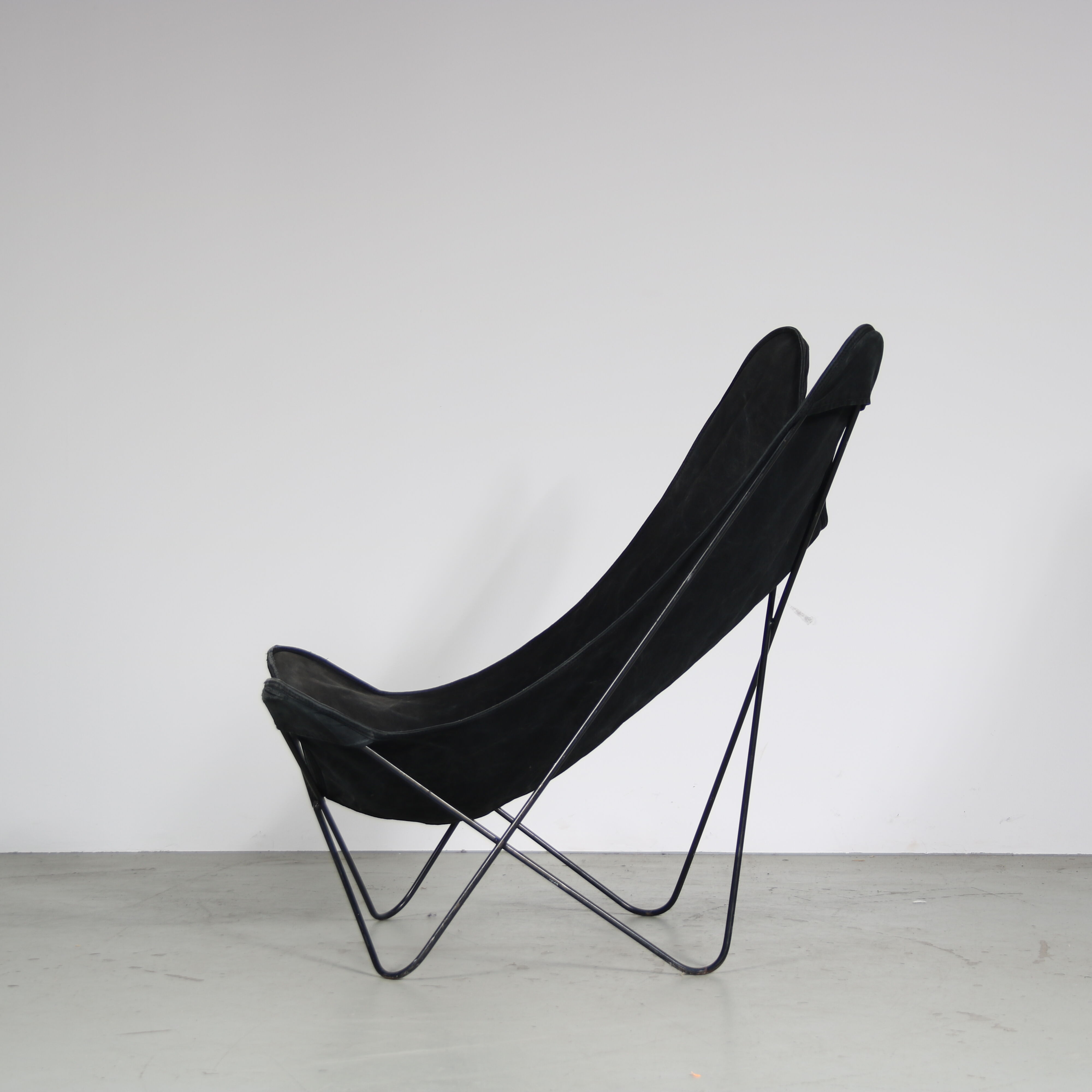 1950 “Butterfly” chair for De Beijenkorf, Netherlands