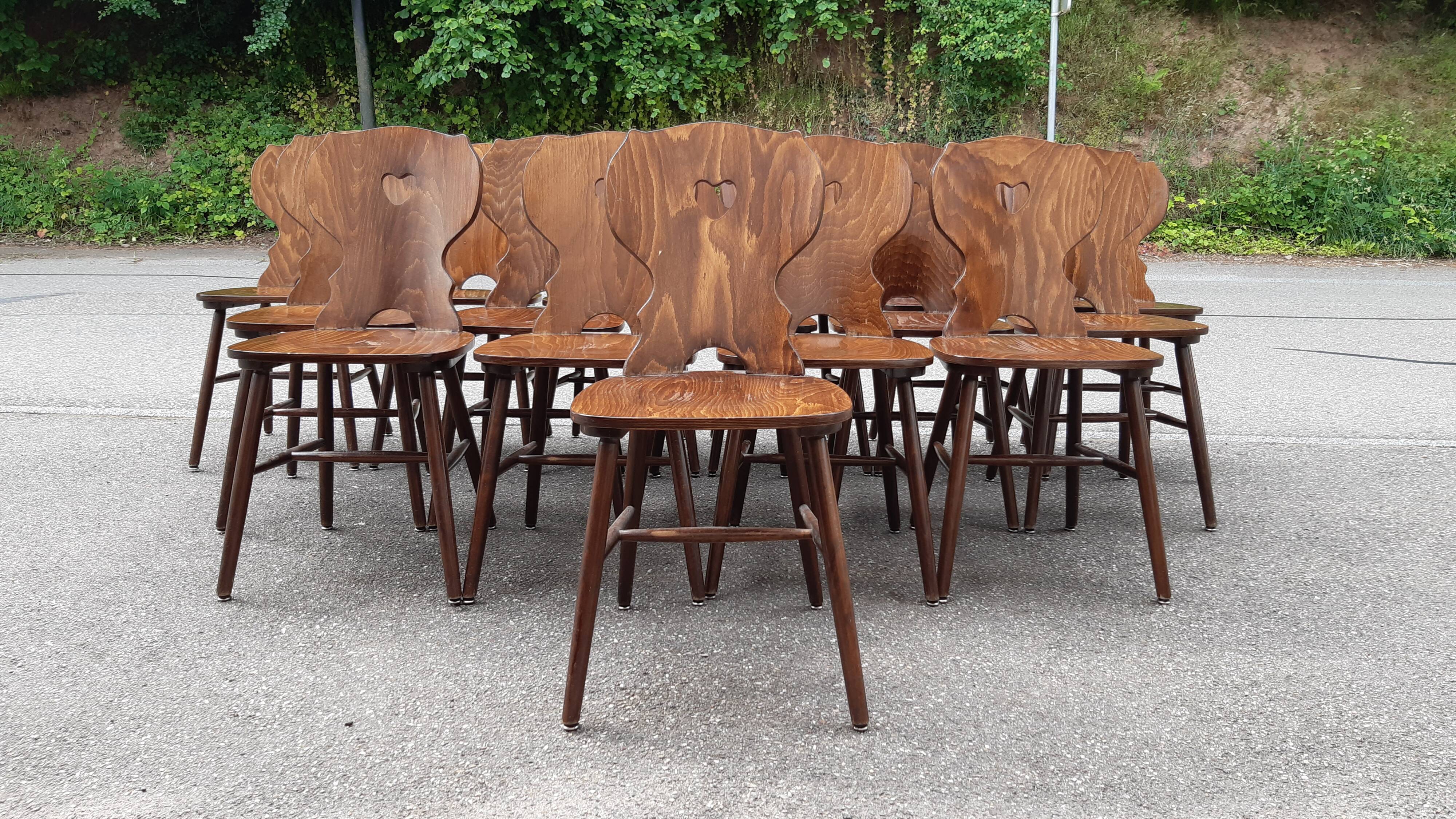 Lot 16 chairs bistro brasserie chalet deco mountain