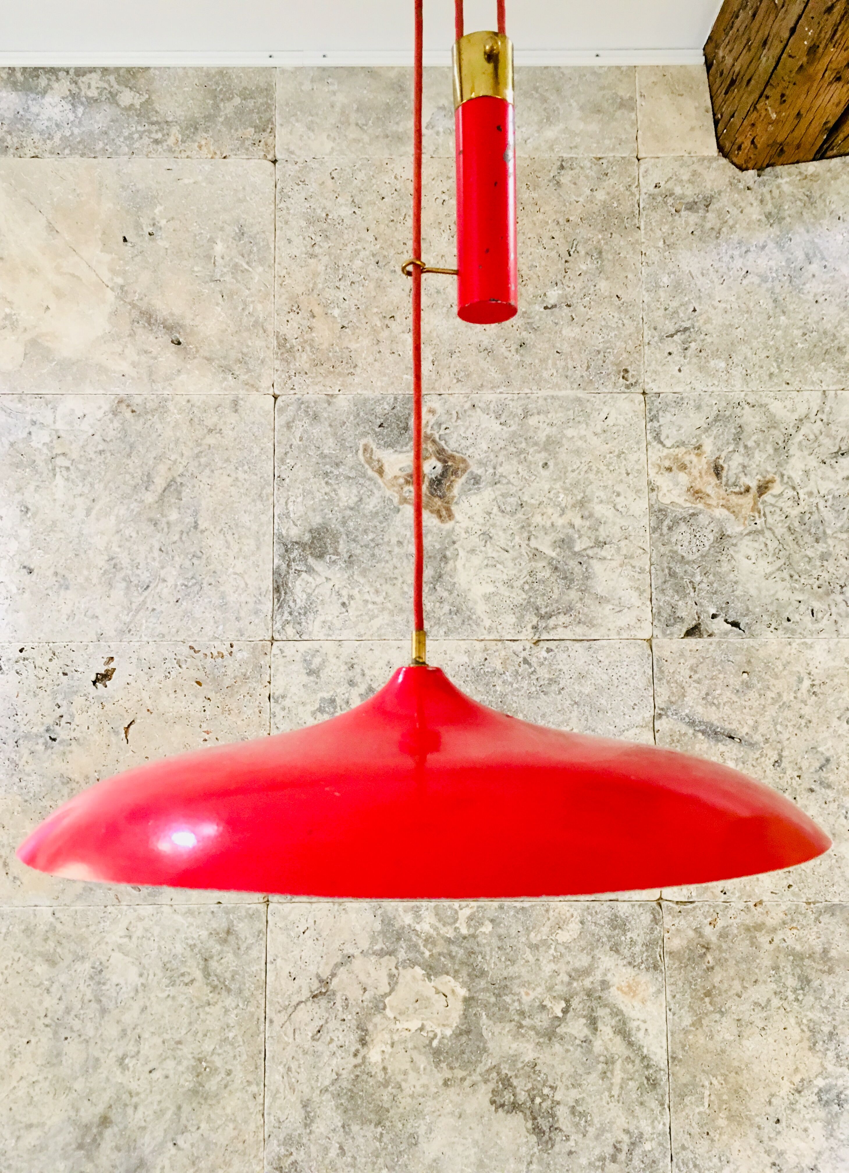 Red suspension