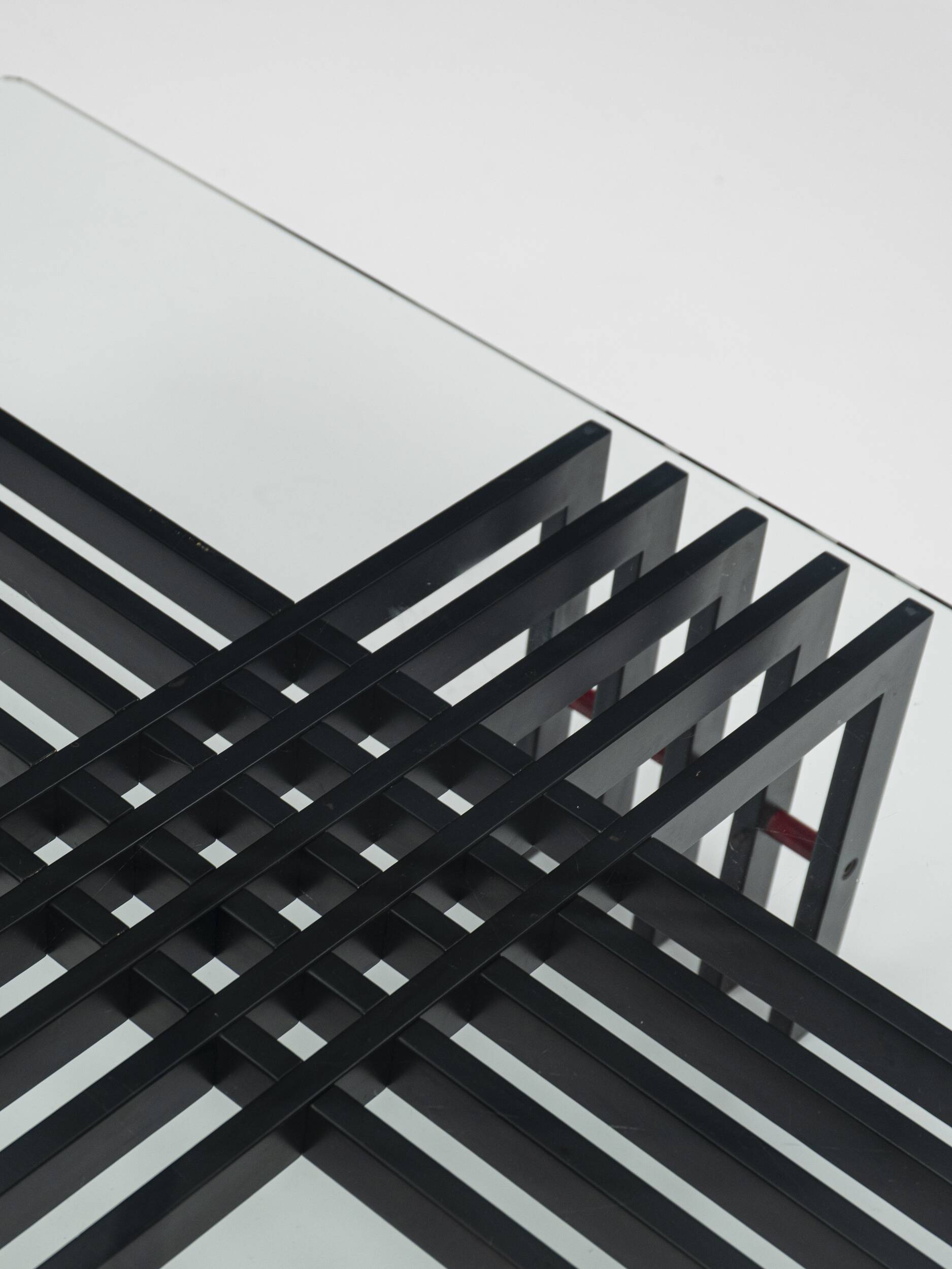 Table basse à cadre en bois, Italie, années 1970