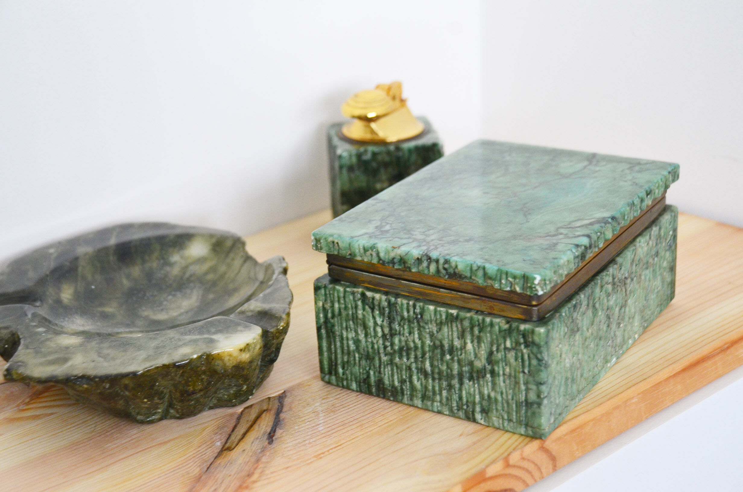 Cigar and tobacco box in alabaster and brass 1970