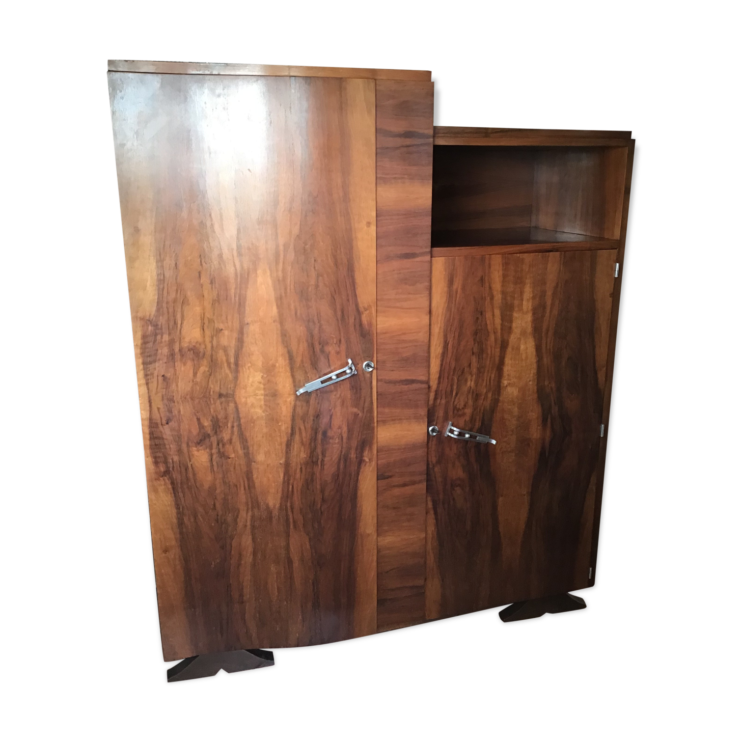 Asymmetrical Art Deco wardrobe curved walnut plating