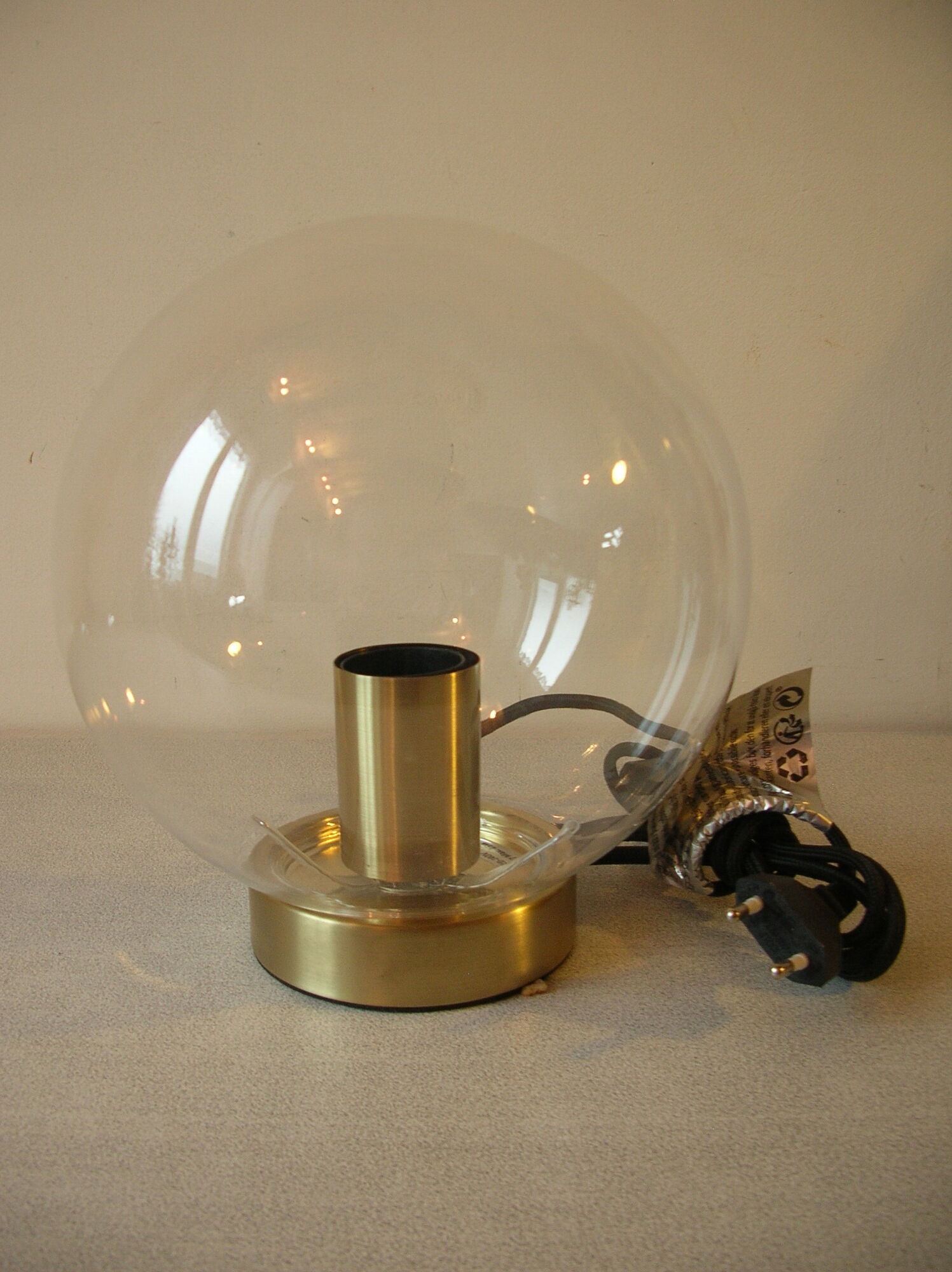 Lamp luminaire globe ball transparent glass base brass deco office living room