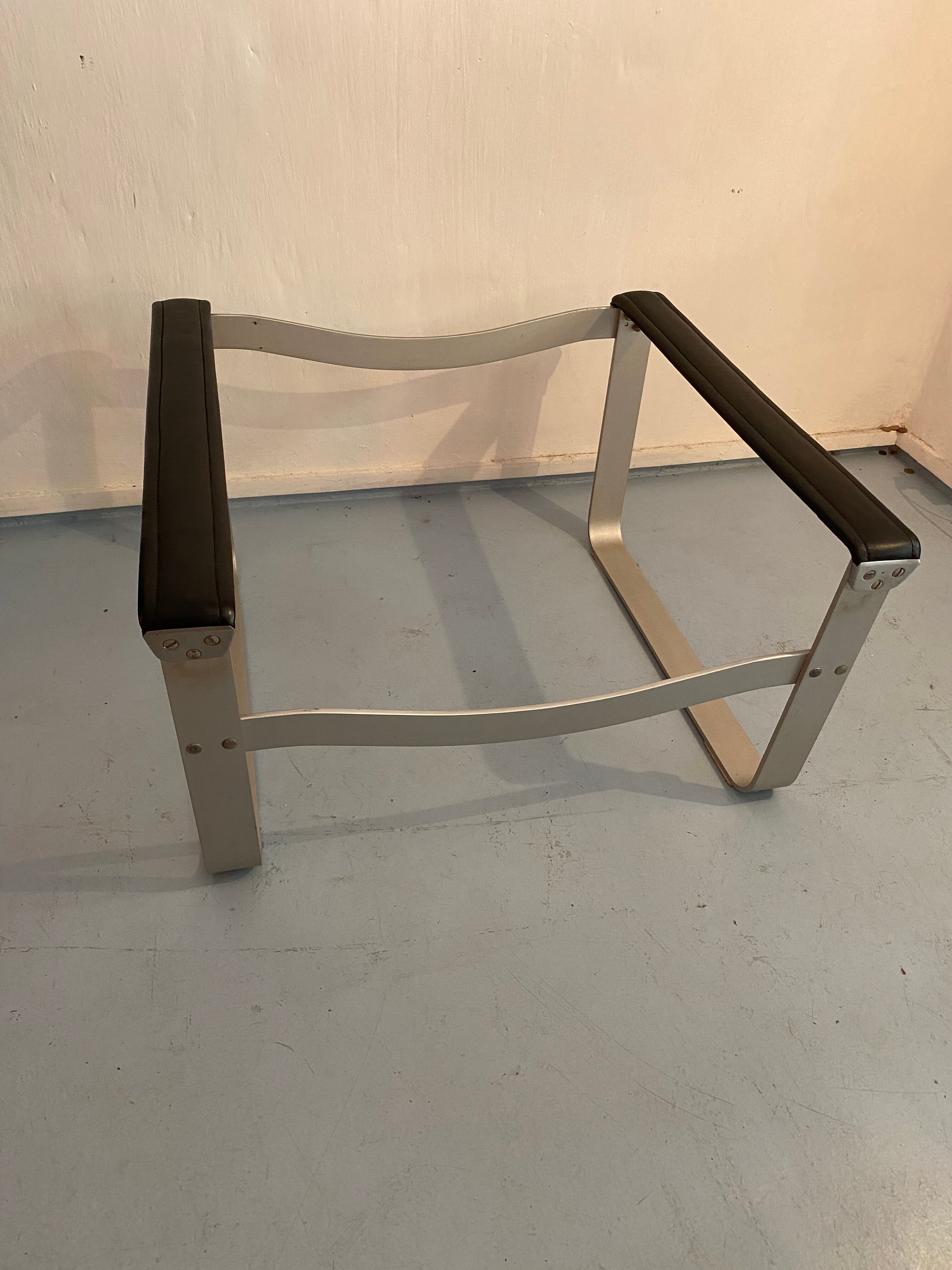 Paire de fauteuils « Pulkka » par Ilmari Lappalainen