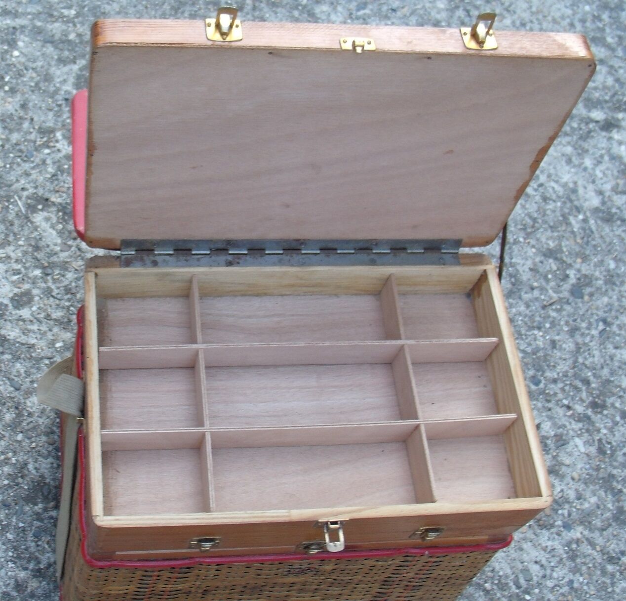 Rattan and skaï work box signed Soudexvinyl