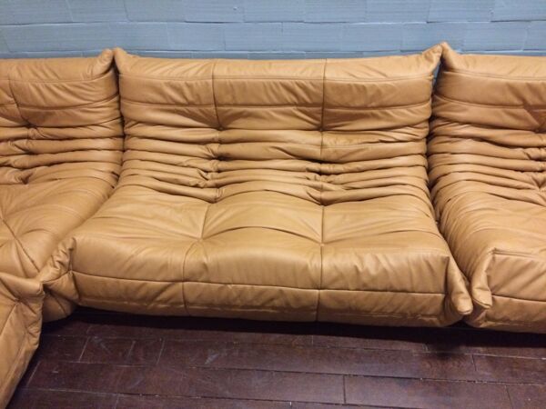 Canapé Togo modèle dessiné par Michel Ducaroy 1973