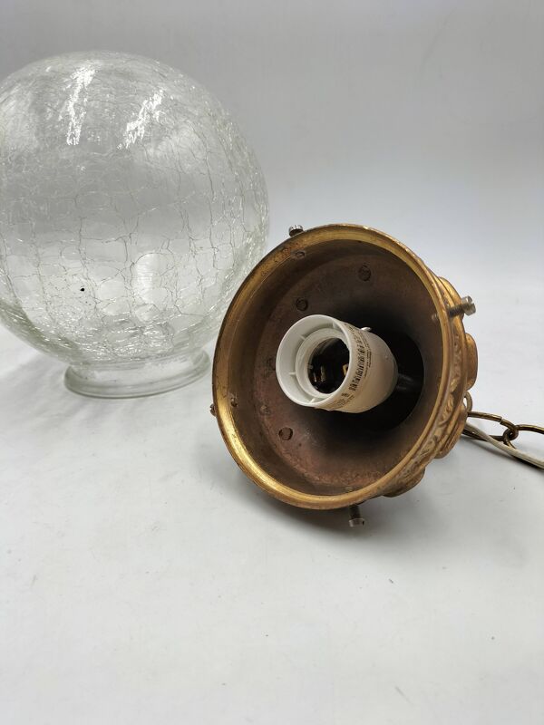 Suspension boule en verre craquelé