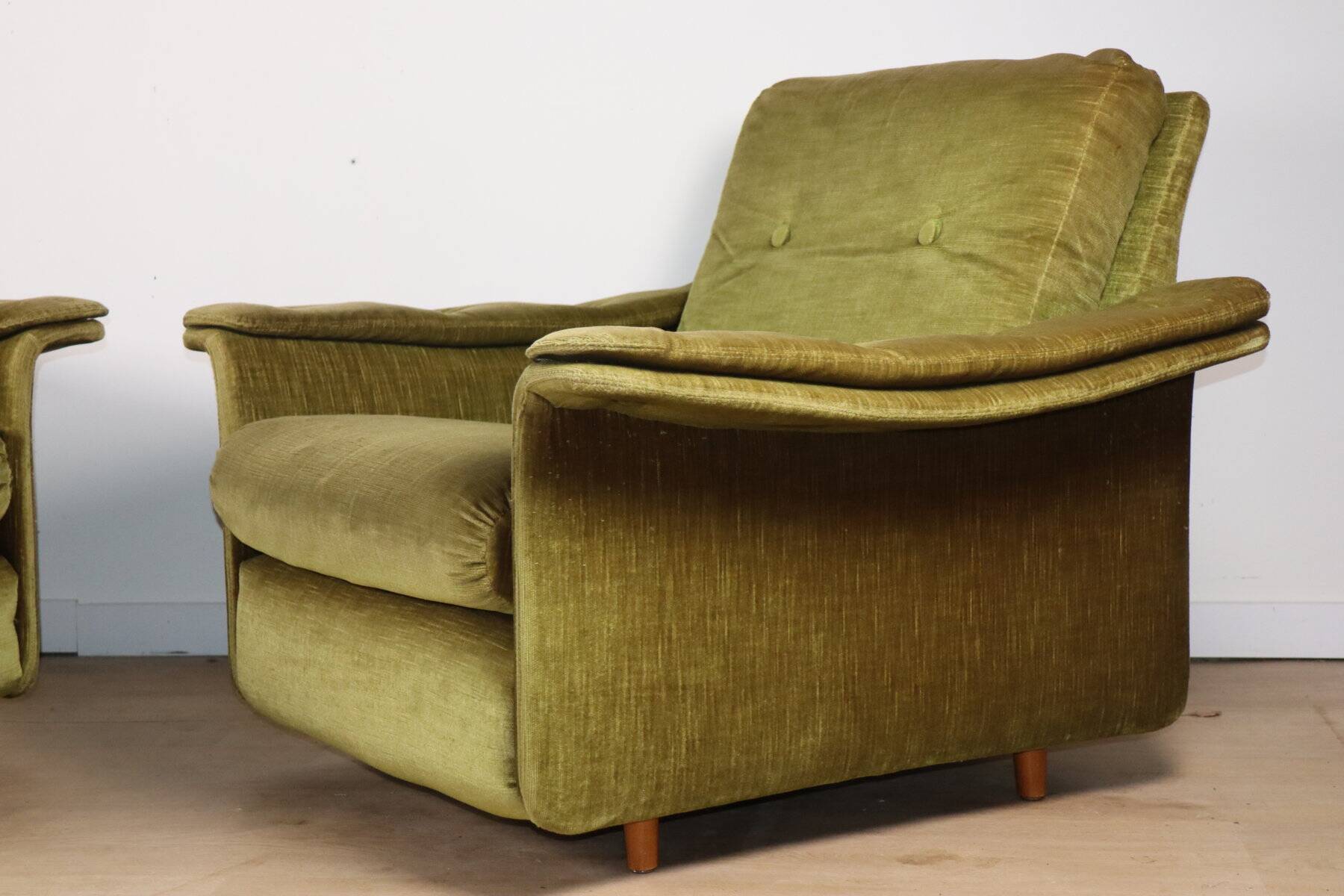 Pair of vintage velvet armchairs – 1960s