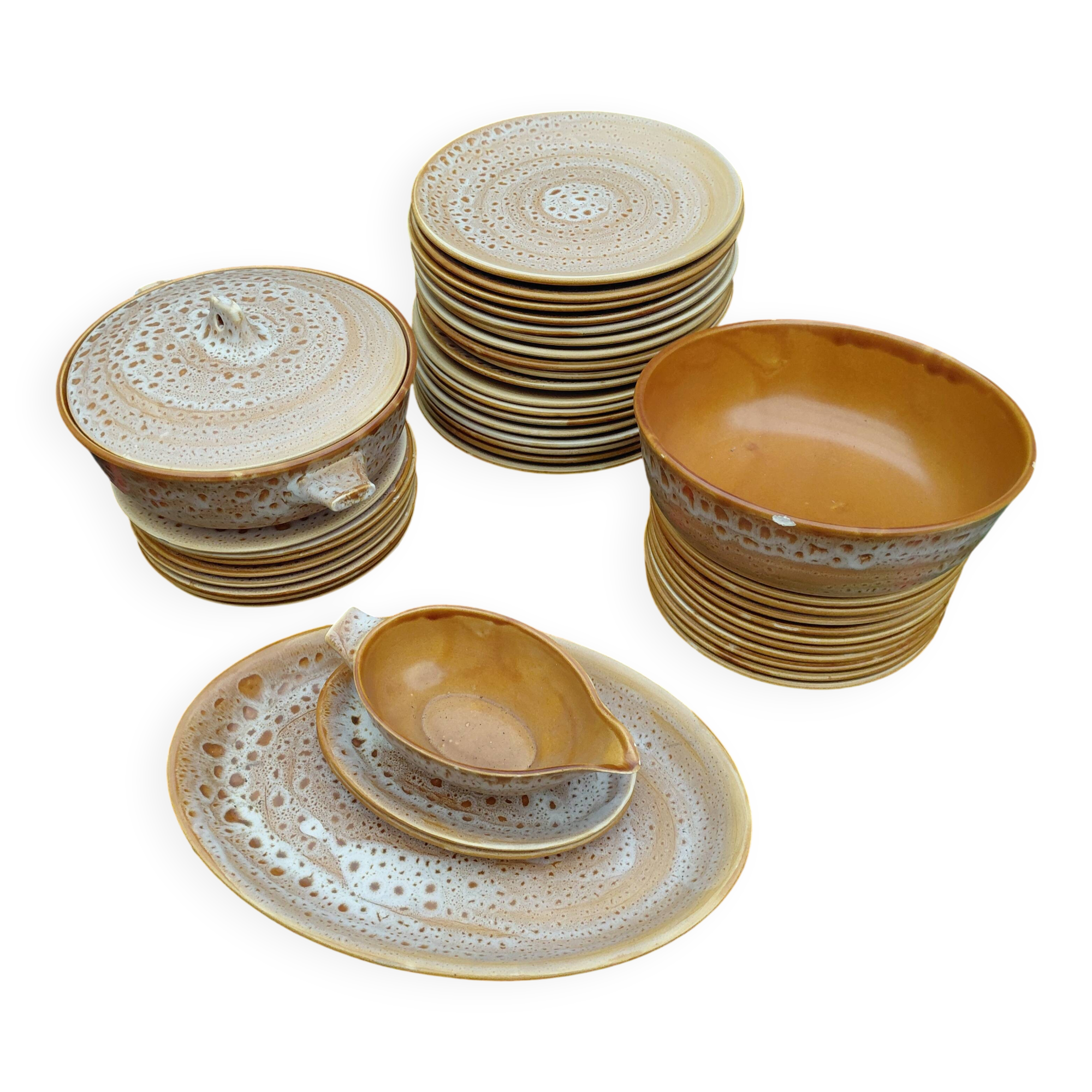 Niderviller stoneware table service