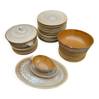 Niderviller stoneware table service