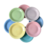 Lot de 8 assiettes plates en faïence colorées années 30-40
