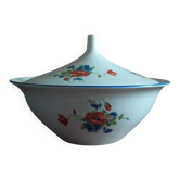 Soup tureen in earthenware