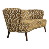 Canapé danois 2 places "banana", état d'origine, tissu d'ameublement run/beige, bois de hêtre, années 1960,