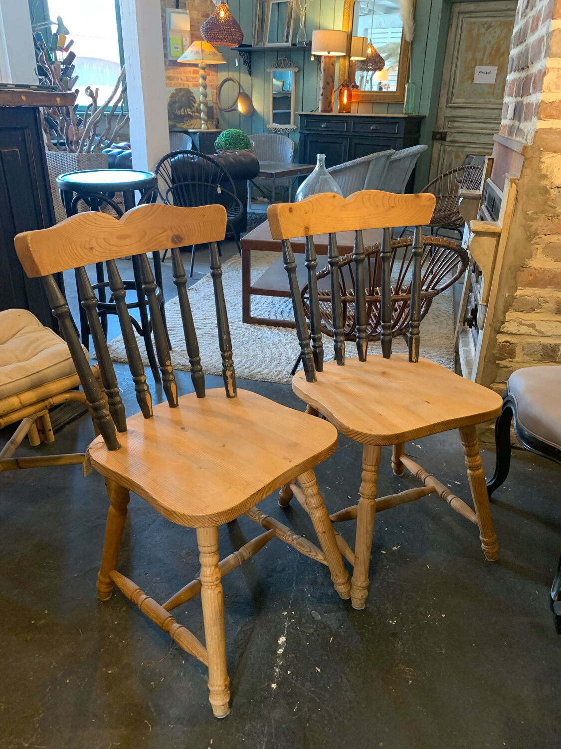 Lot de 2 chaises bistrot